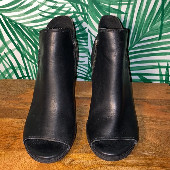 Timberland Black Leather Open Toe Bootie Women’s 9.5 - Picture 2 of 9